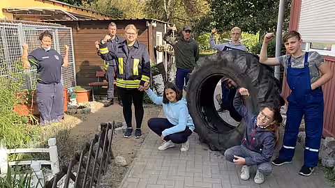 Team der Jugendfeuerwehr Schenkendorf-Krummensee Team der Jugendfeuerwehr Schenkendorf-Krummensee